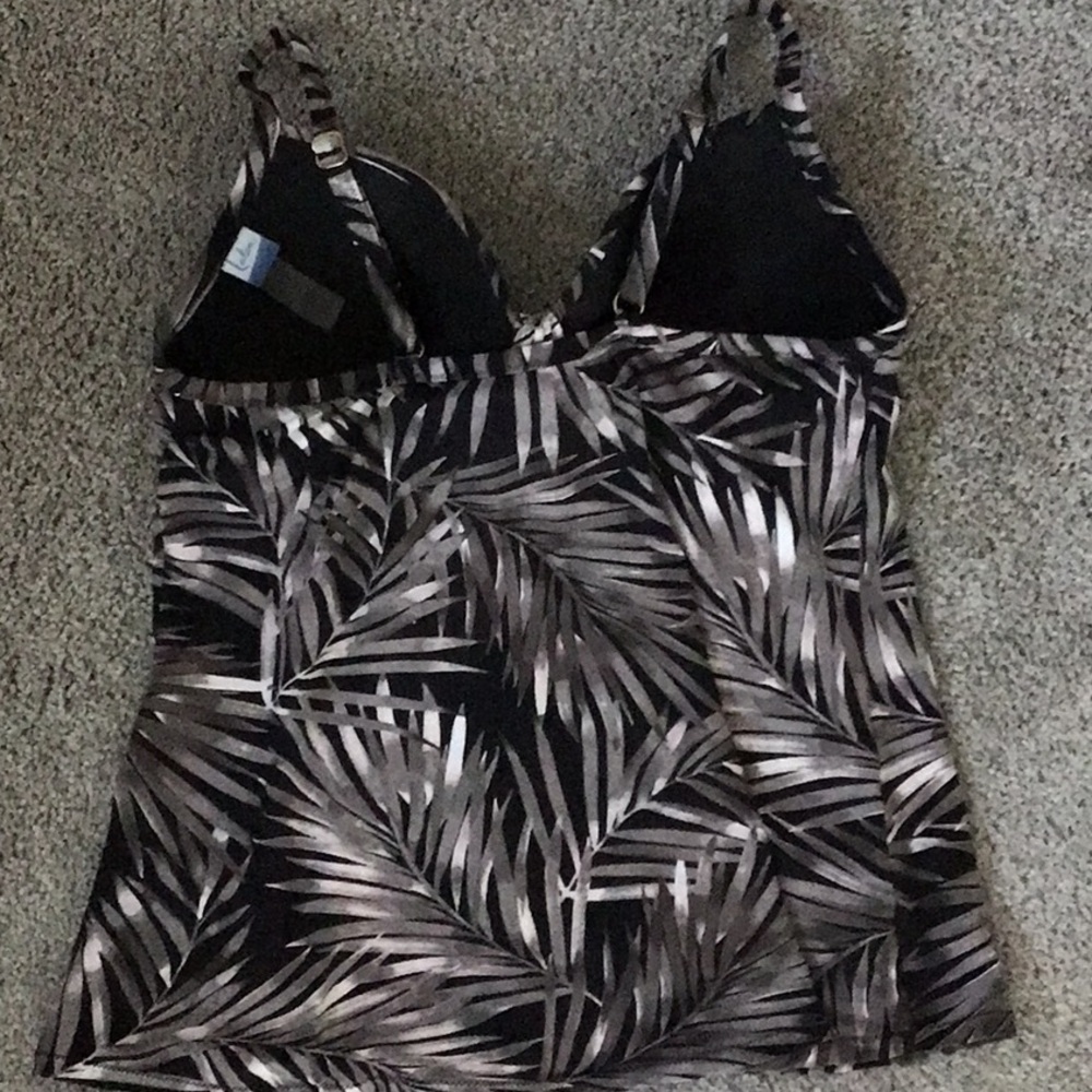 Tankini Swim Top! - Picture 2 of 3